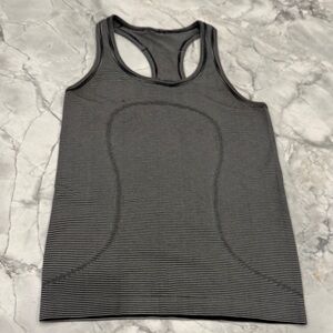 Lululemon Swiftly Tank Black & White    Size 6